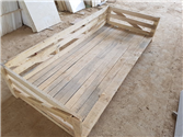 Crate interior featuring 2cm high-density foam padding for zero-breakage transport