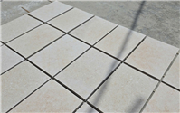 Sunny Beige Travertine V2 - Tiles Finish Detail
